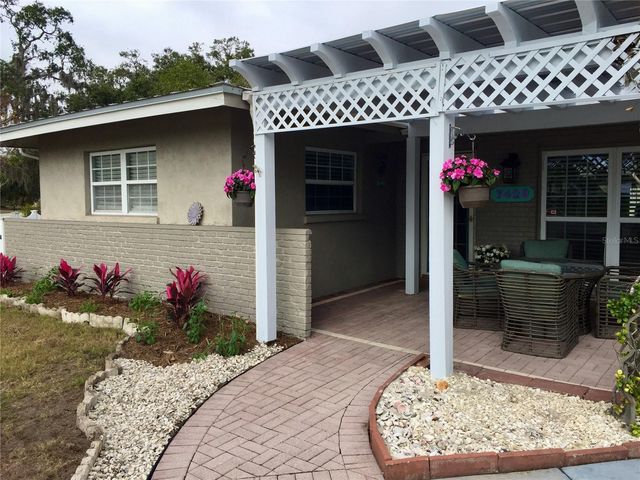7429 BROUGHTON STREET, Sarasota, FL 34243