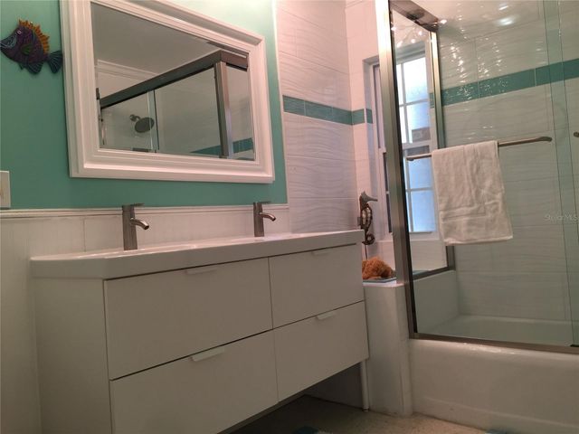 7429 BROUGHTON STREET, Sarasota, FL 34243