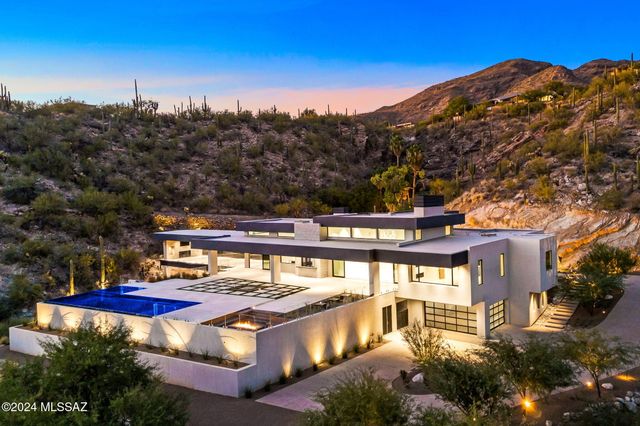 3569 E Secret Canyon Place, Tucson, AZ 85718