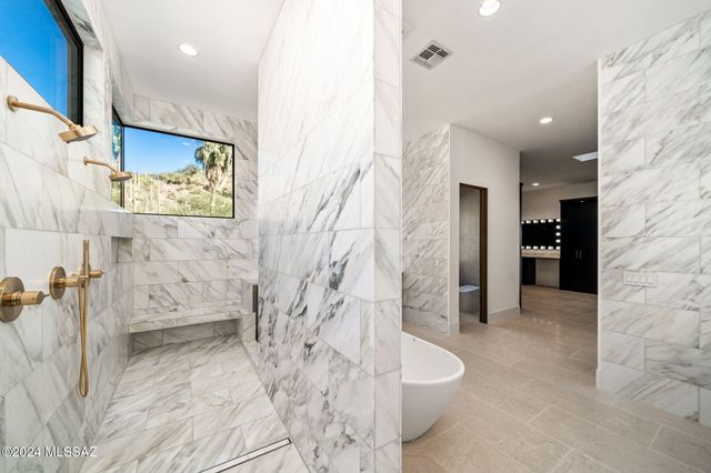 3569 E Secret Canyon Place, Tucson, AZ 85718