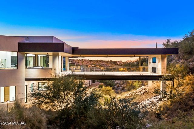 3569 E Secret Canyon Place, Tucson, AZ 85718