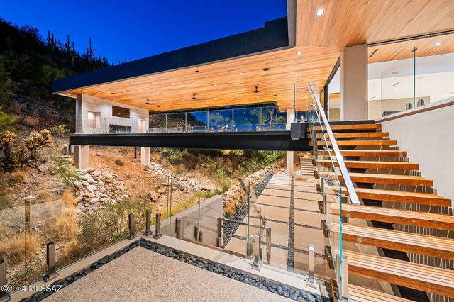 3569 E Secret Canyon Place, Tucson, AZ 85718