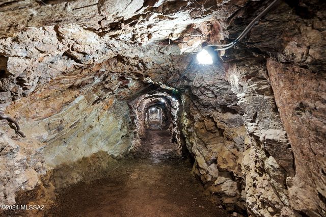 3569 E Secret Canyon Place, Tucson, AZ 85718