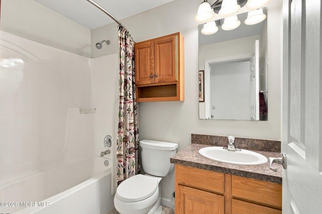 1513 Oakdale Street, Toms River, NJ 08757