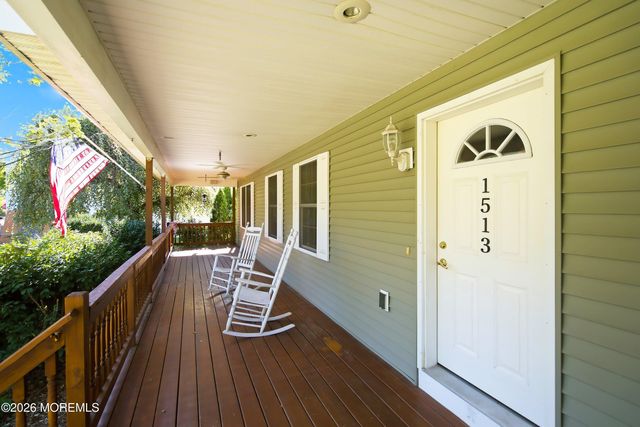 1513 Oakdale Street, Toms River, NJ 08757