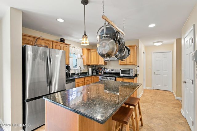 1513 Oakdale Street, Toms River, NJ 08757