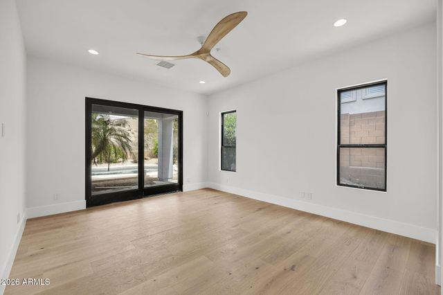 10980 E WINCHCOMB Drive, Scottsdale, AZ 85255