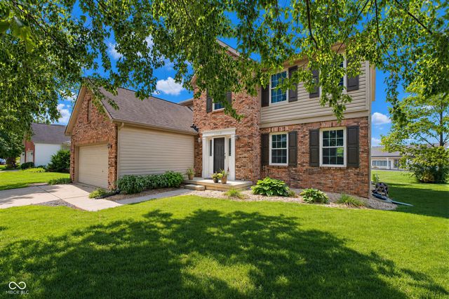 6538 Stafford Trace, Zionsville, IN 46077