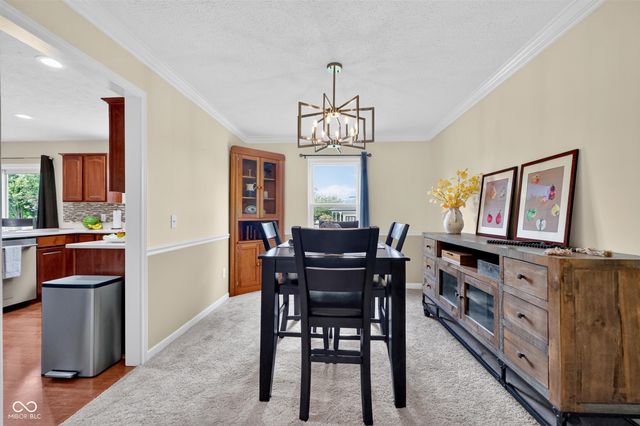 6538 Stafford Trace, Zionsville, IN 46077