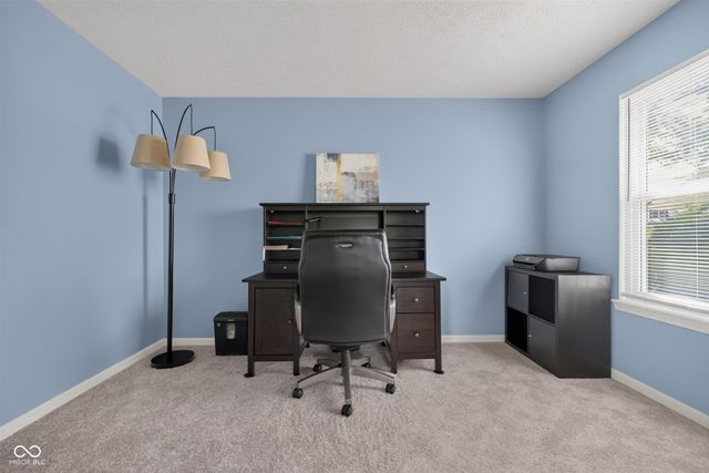 6538 Stafford Trace, Zionsville, IN 46077