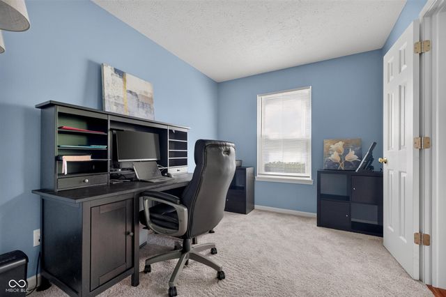 6538 Stafford Trace, Zionsville, IN 46077