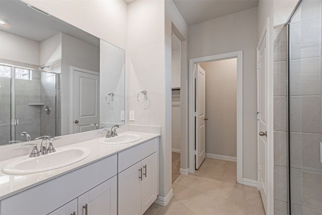 801 Leavenworth Drive, Mckinney, TX 75071