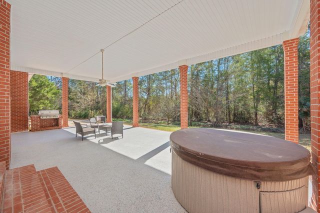 4440 Old Antioch Road, Crestview, FL 32536