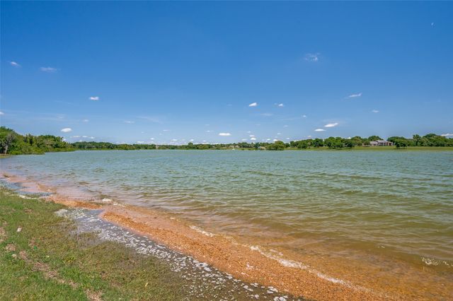 1505 Hillcrest Drive, Little Elm, TX 75068