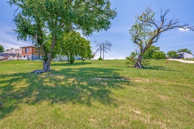 1505 Hillcrest Drive, Little Elm, TX 75068