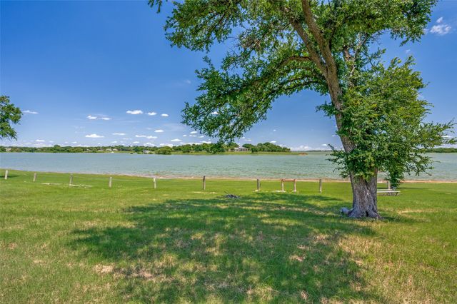 1505 Hillcrest Drive, Little Elm, TX 75068