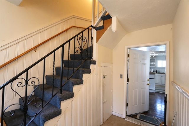 140 Lyme St, Malden, MA 02148