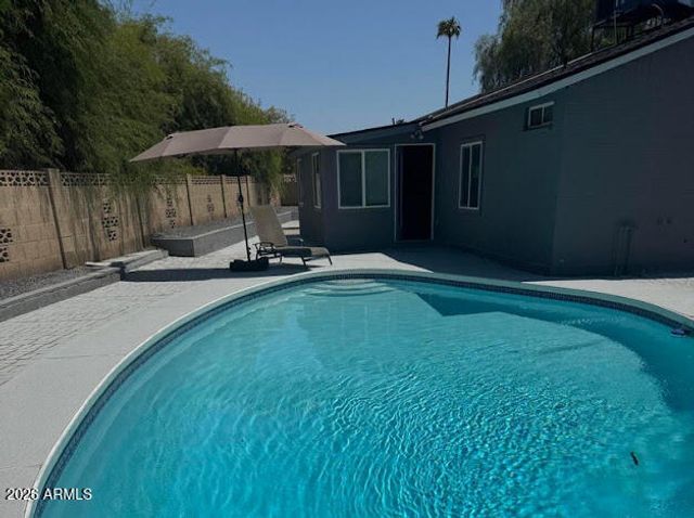 5040 N 69TH Drive, Glendale, AZ 85303