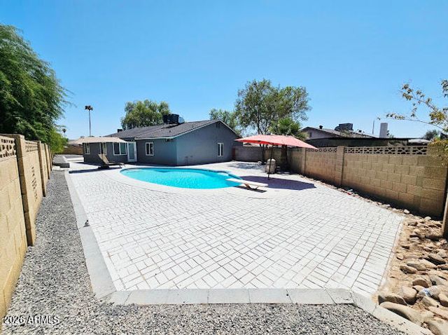 5040 N 69TH Drive, Glendale, AZ 85303