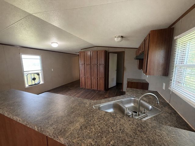 204 Mcelroy Street, Southmayd, TX 76273