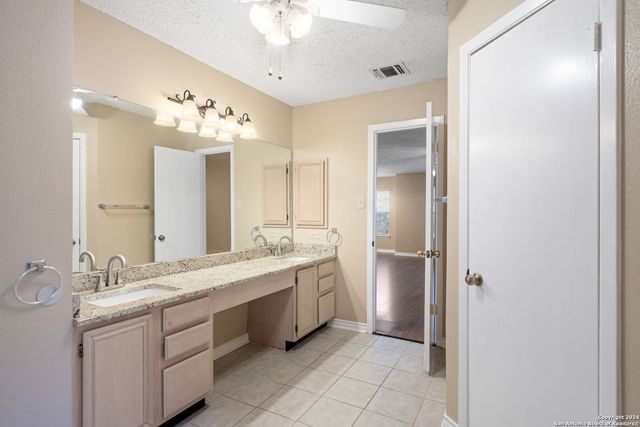 3410 ARROYO OAK DR, San Antonio, TX 78247