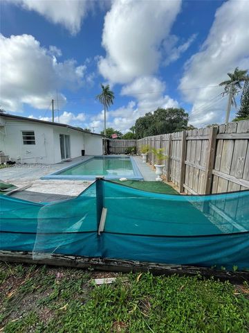 5751 SW 38th Ct, Davie, FL 33314