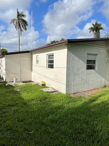5751 SW 38th Ct, Davie, FL 33314