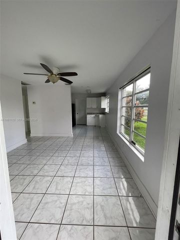 5751 SW 38th Ct, Davie, FL 33314