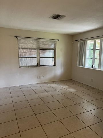 3120 SW 15th Avenue E, Fort Lauderdale, FL 33315