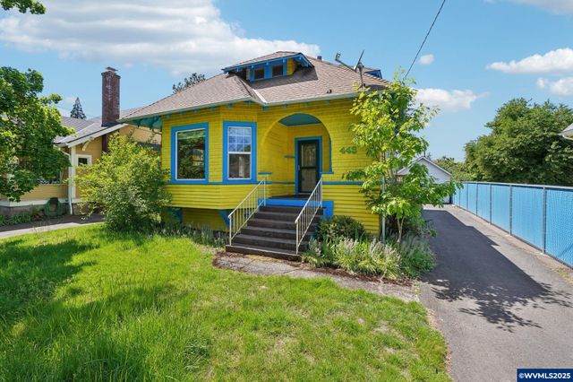 443 24th St NE, Salem, OR 97301