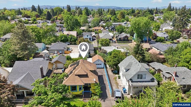 443 24th St NE, Salem, OR 97301