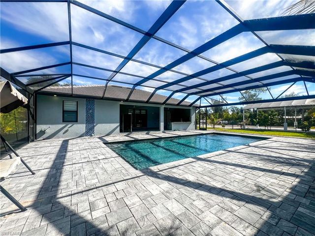 8396 Tolles DR, North Fort Myers, FL 33917