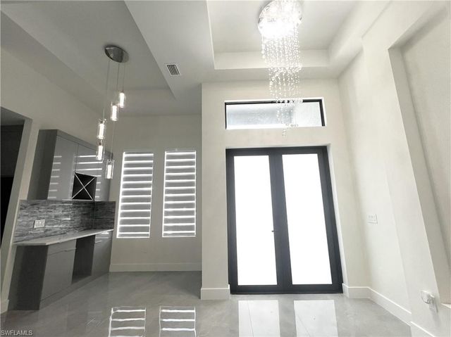 8396 Tolles DR, North Fort Myers, FL 33917