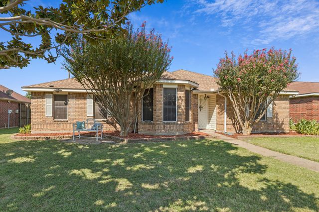 4215 Juniper Lane, Carrollton, TX 75010