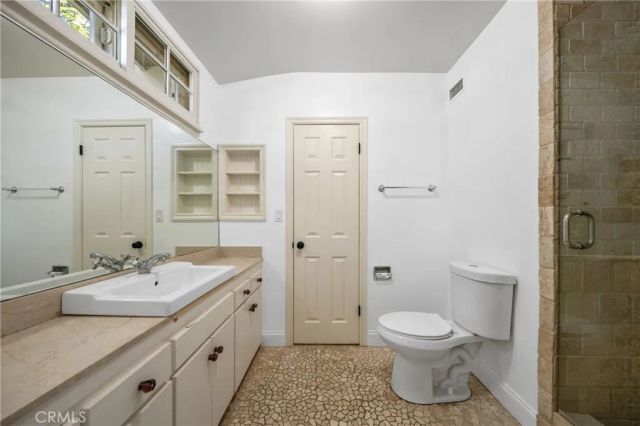 23000 Brenford Street, Woodland Hills, CA 91364
