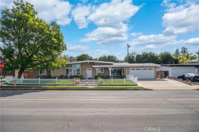 23000 Brenford Street, Woodland Hills, CA 91364