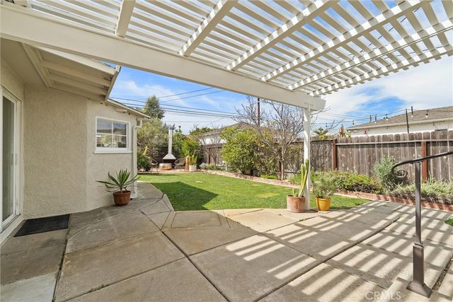 3495 Gaviota Avenue, Long Beach, CA 90807