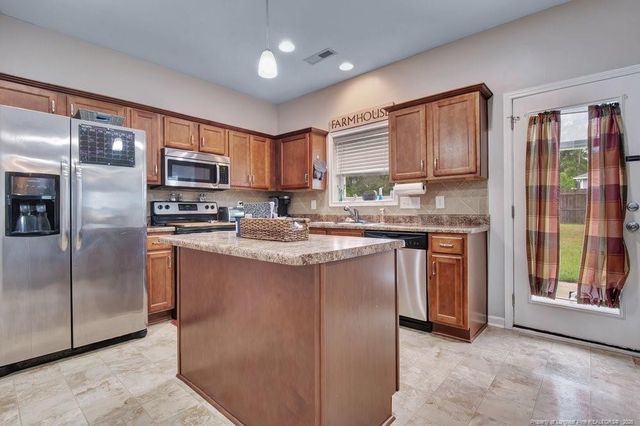 16 Burr Oak Circle, Bunnlevel, NC 28323