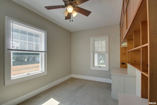 1512 LOCUST Street, Quincy, IL 62301