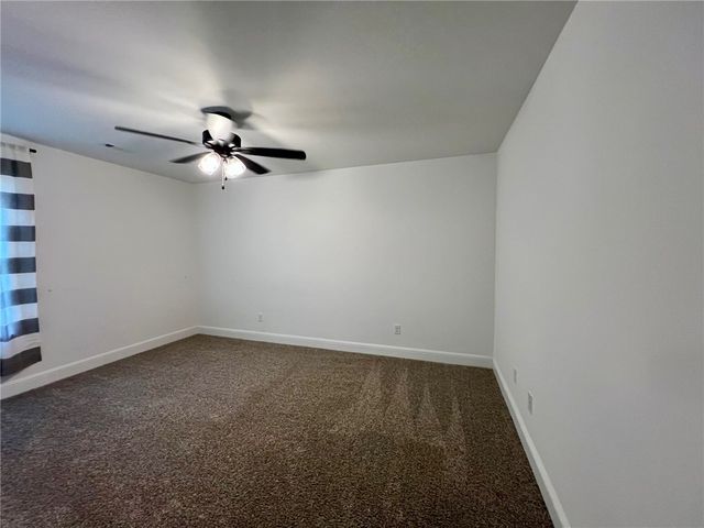 1011 Sundance Lane, Bentonville, AR 72712