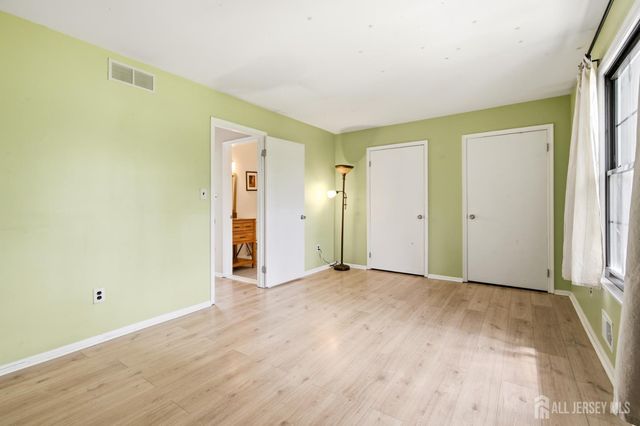 51 pheasant Run, Edison, NJ 08820