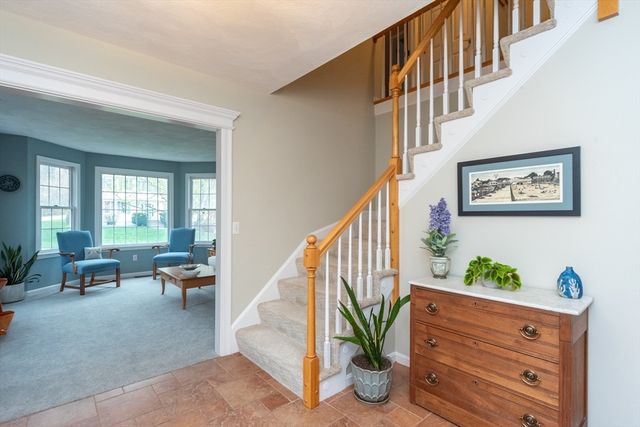 94 Dean Rd, Marlborough, MA 01752