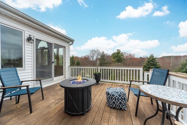 94 Dean Rd, Marlborough, MA 01752
