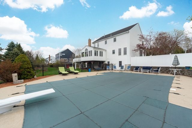 94 Dean Rd, Marlborough, MA 01752