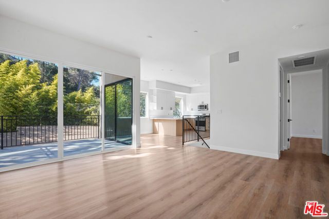 3686 Fredonia Drive, Los Angeles, CA 90068