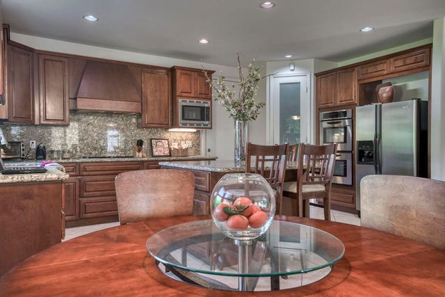 46211 Cypress Estates Court, Palm Desert, CA 92260