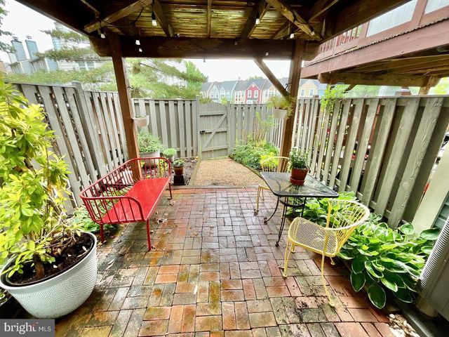 6123 LIVERPOOL LN, Alexandria, VA 22315