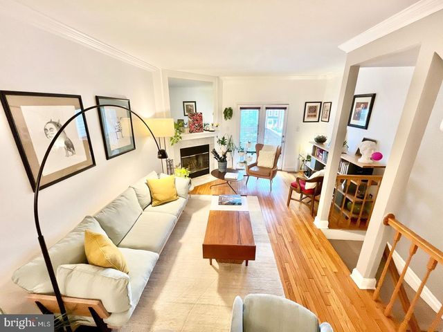 6123 LIVERPOOL LN, Alexandria, VA 22315