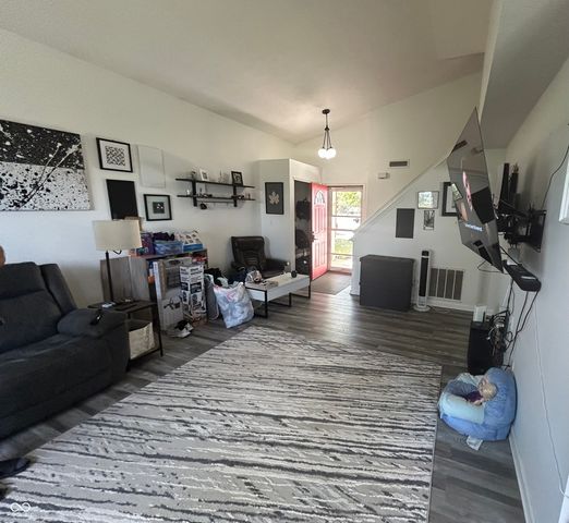 429 E Clear Lake Lane, Westfield, IN 46074
