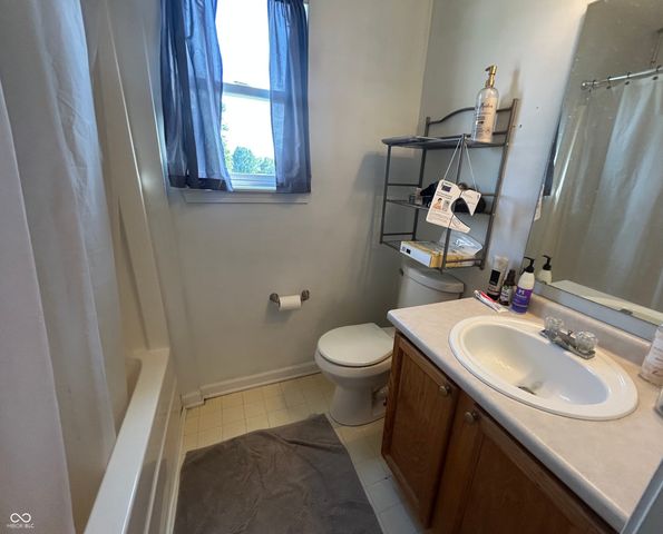 429 E Clear Lake Lane, Westfield, IN 46074